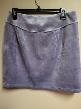 lululemon athletica Women’s Lavender Scuba HR Mini Skirt  Velvet